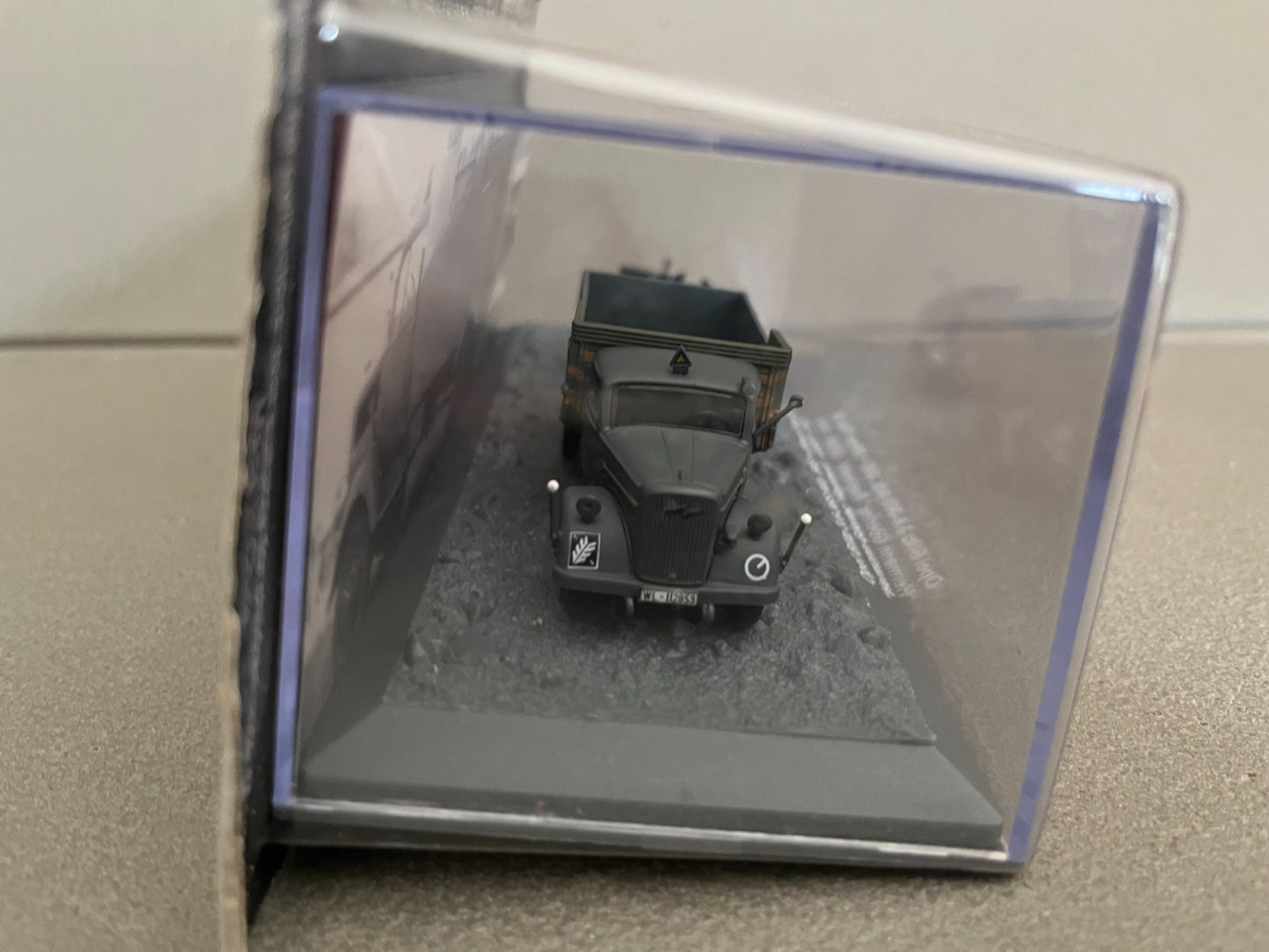 Miniature Militaire Char Tank Blindé Opel Blitz 3.6-36S 20mm Flak 38 Altaya 1/72