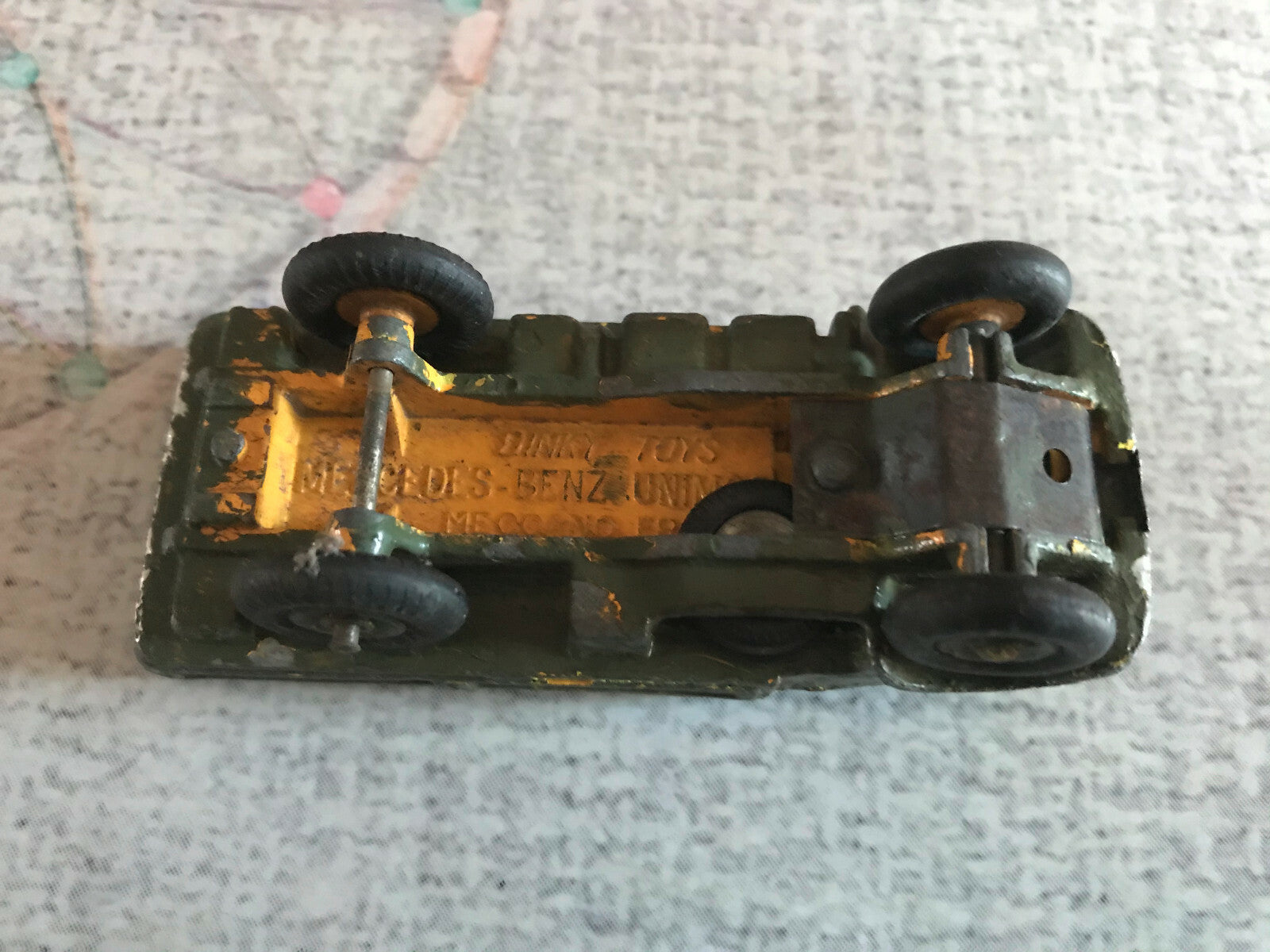 Ancienne Voiture Miniature Dinky Toys Camion Mercedes Meccano France Epave 
