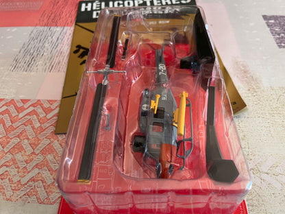 Hélicoptère de combat Miniature Agusta Bell AB.212 ASW 1/72