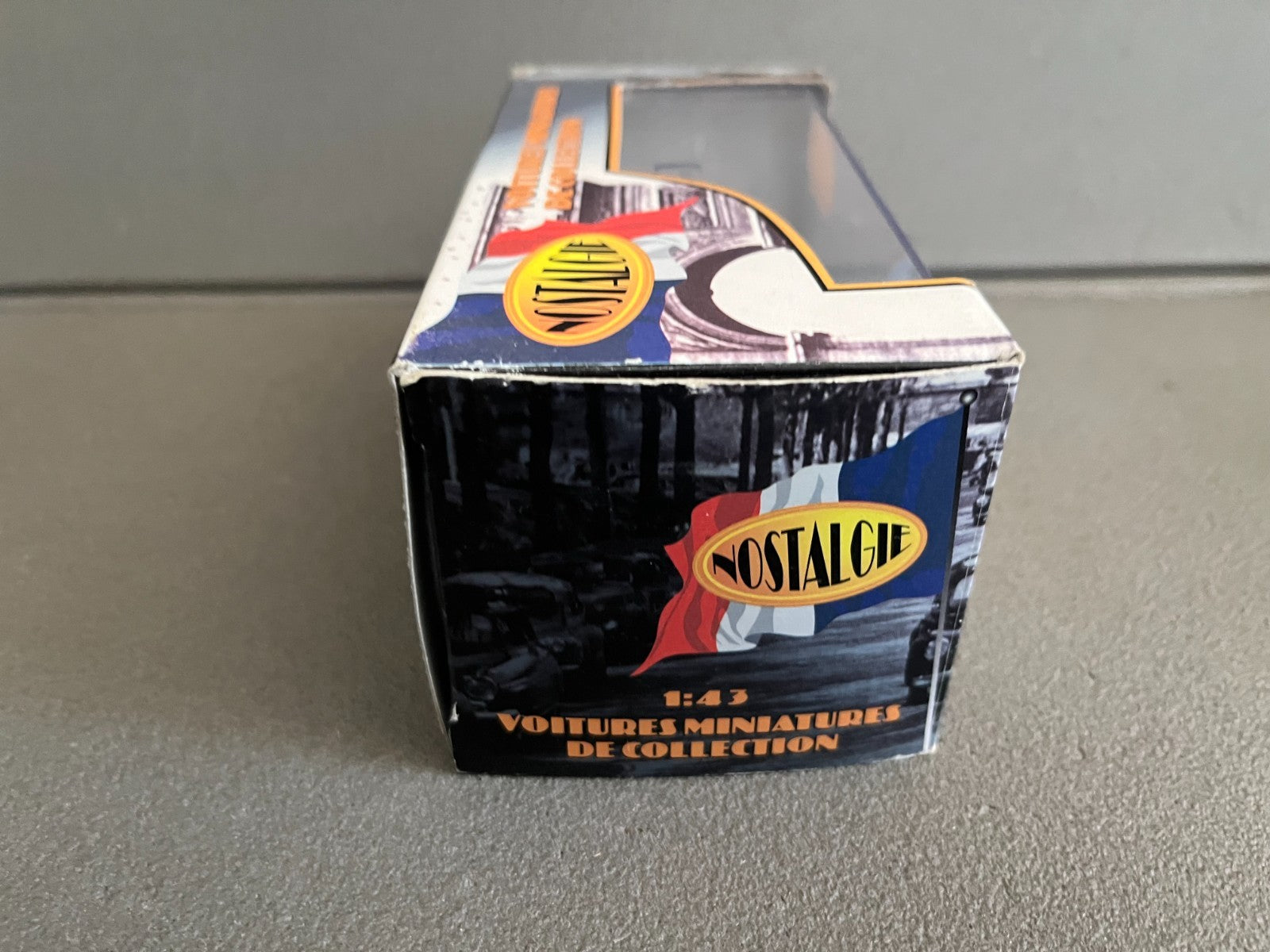 Voiture Miniature Panhard Dyna Z12 Grand Standing 1957 Nostalgie au 1/43