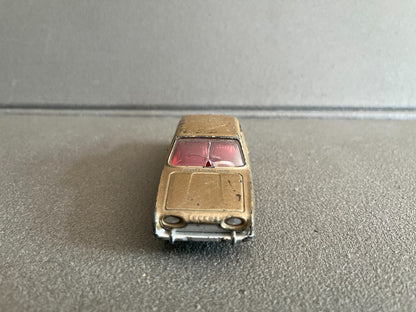 Ancienne Miniature Voiture Ford Taunus Dinky Toys Meccano France Epave