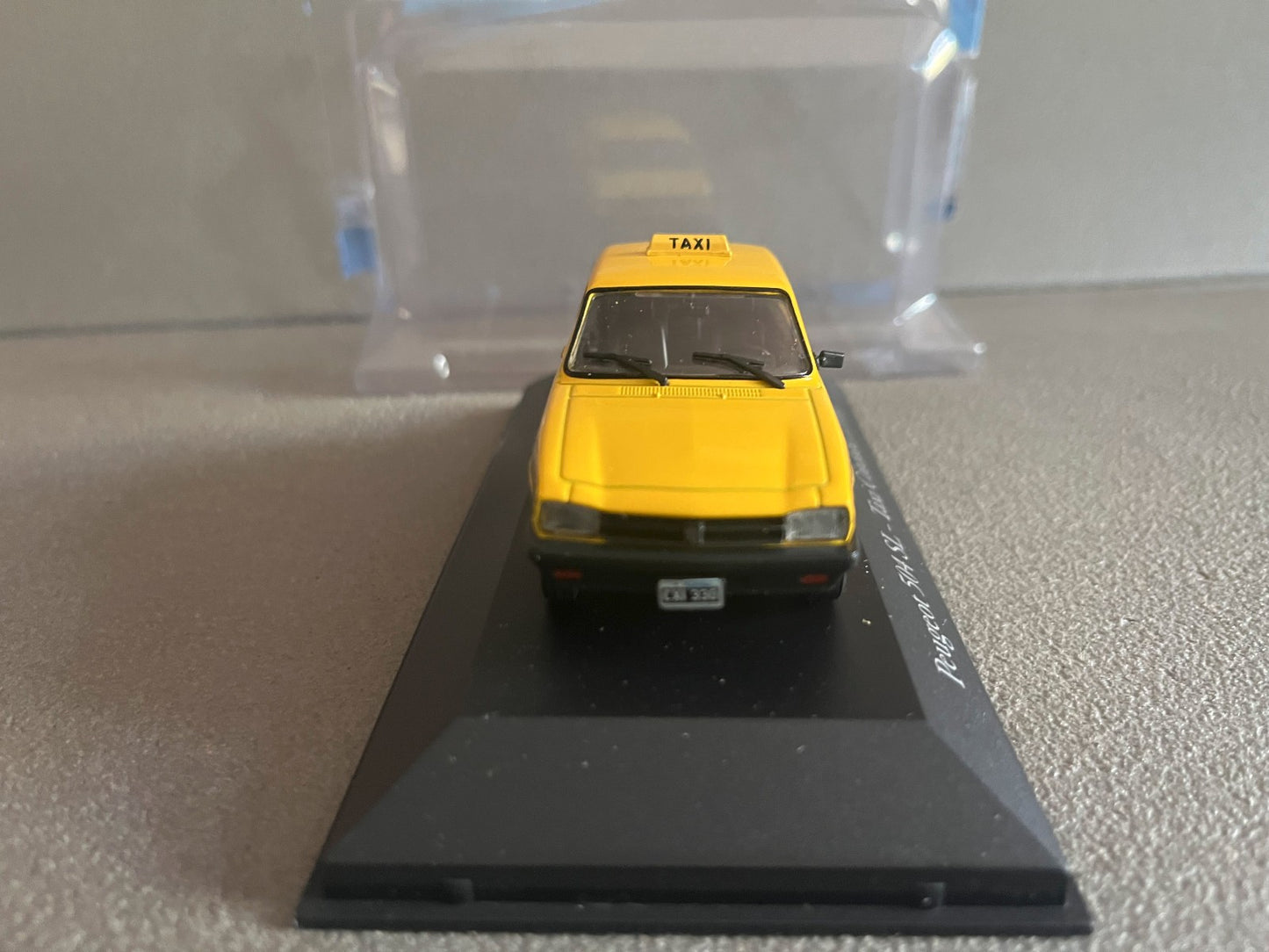 Voiture Miniature Peugeot 504 Taxi Cordoba 1999 Ixo Argentine au 1/43