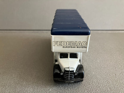 Voiture Miniature Camion Bedford Luton Van Fedemac Corgi 1/50
