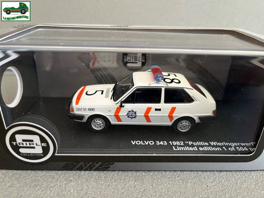 Voiture Miniature Volvo 343 1982 Police Triple 9 au 1/43