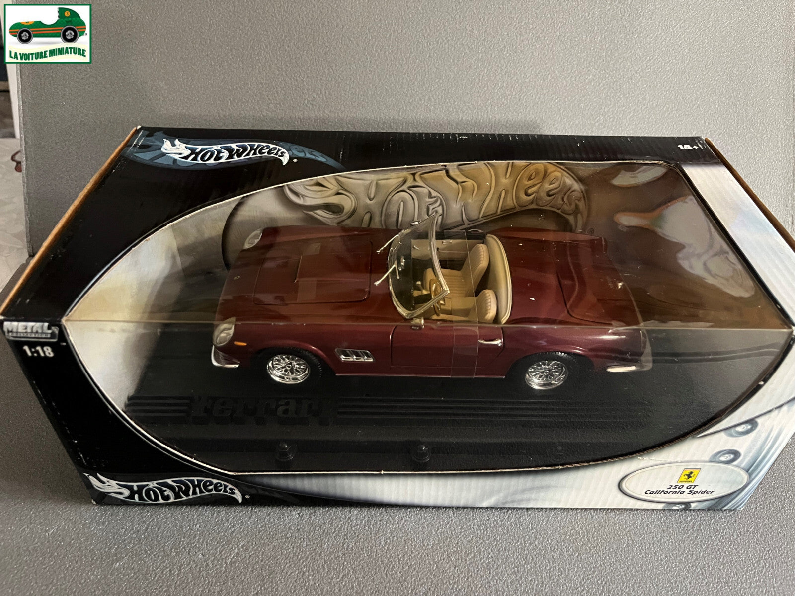 Voiture miniature Ferrari 250 GT California Spider HotWheels au 1/18