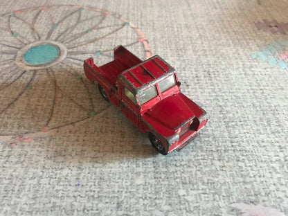 Ancienne Voiture Miniature Land Rover 109 W.B Corgi Toys Made GT Britain Epave 