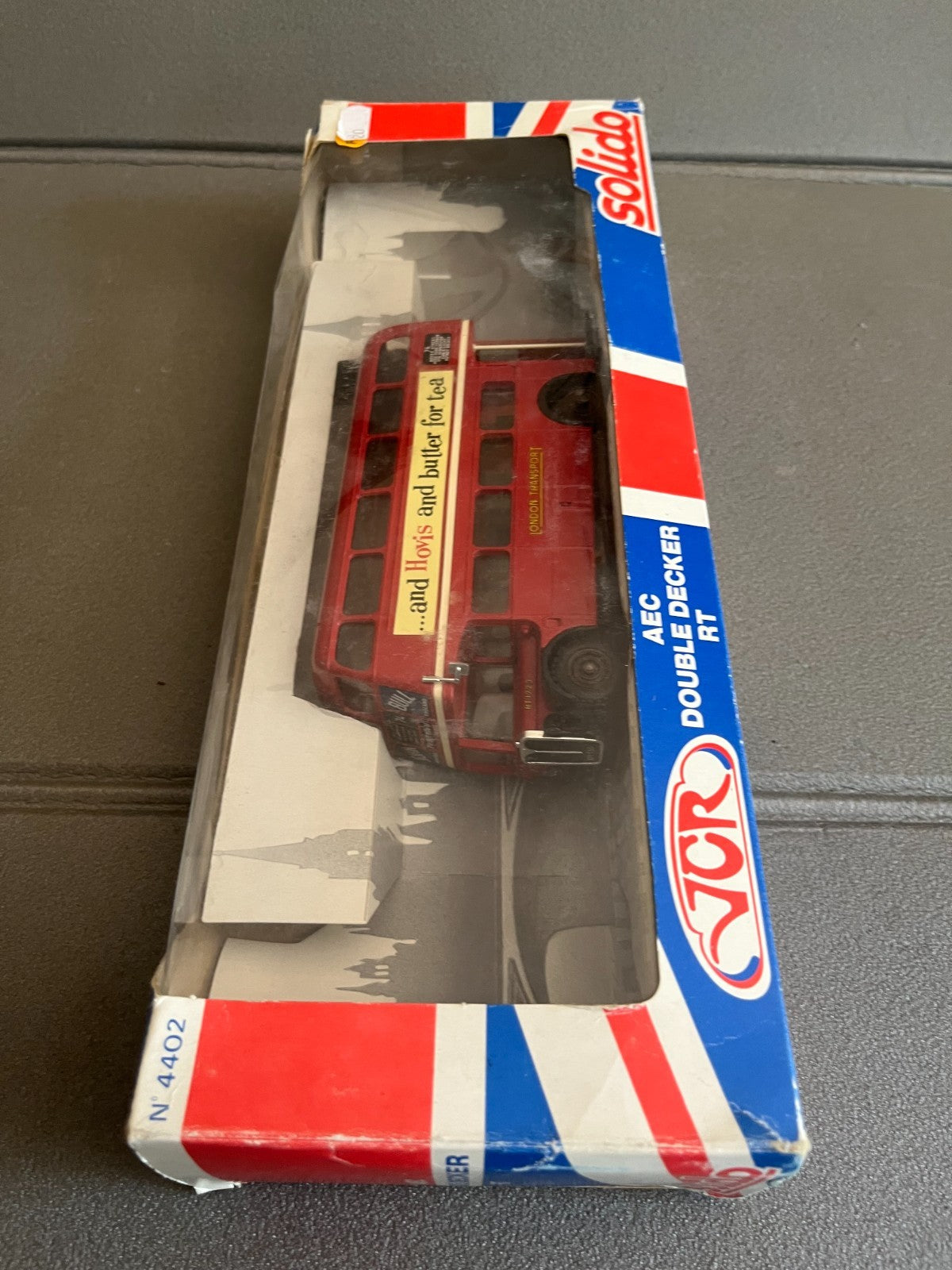 Voiture Miniature bus autobus AEC double decker Solido JCR au 1/50