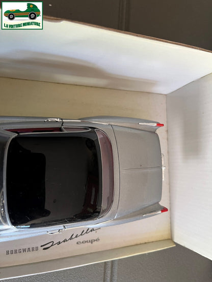 Voiture miniature Borgward Isabella Coupé Revell au 1/18
