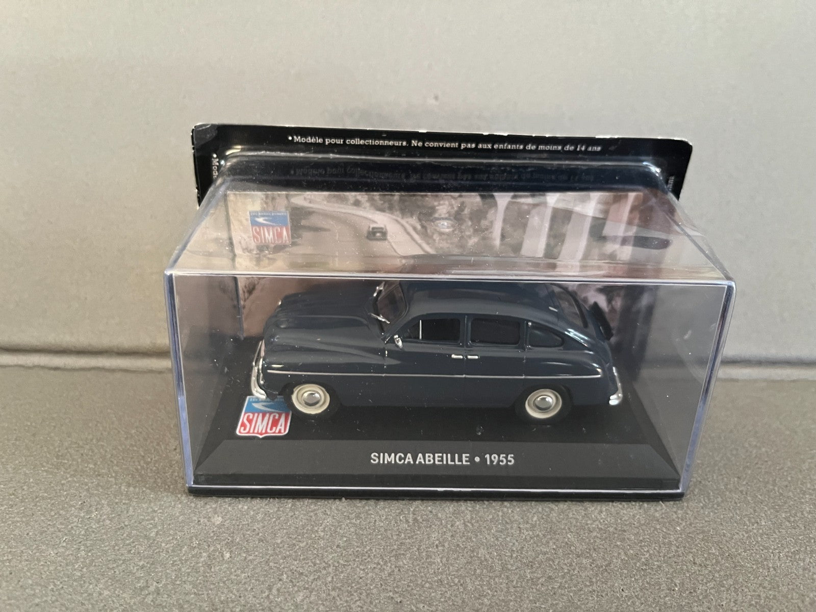 Voiture Miniature Simca Abeille 1955 Altaya au 1/43