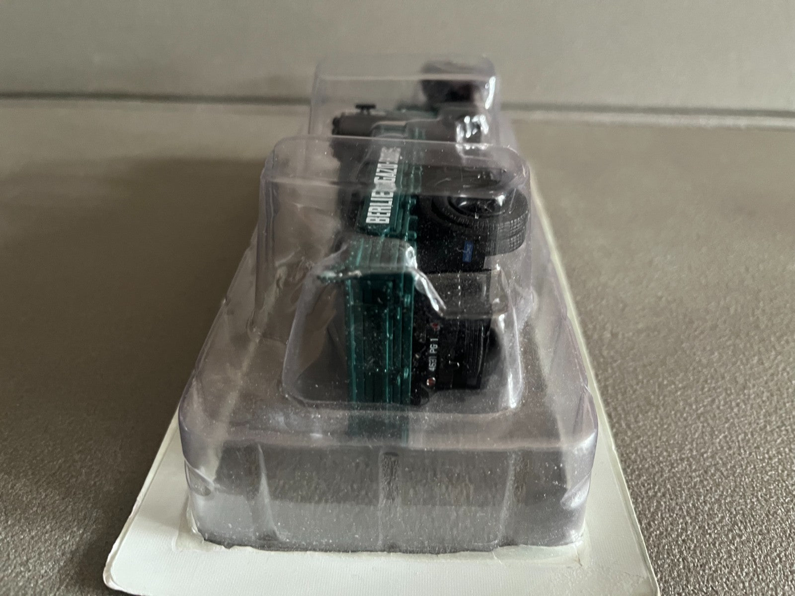 Voiture miniature Camion Berliet VDANG Gazo Bois Hachette 1/43 Défauts