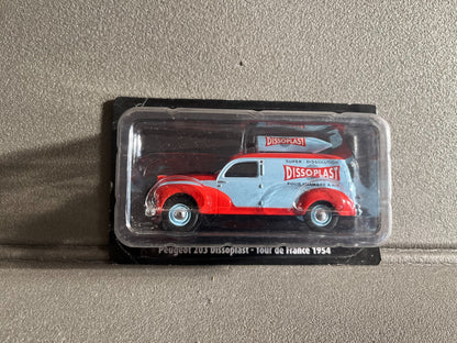 Voiture miniature Peugeot 203 Dissoplast Tour de France Norev 1/43