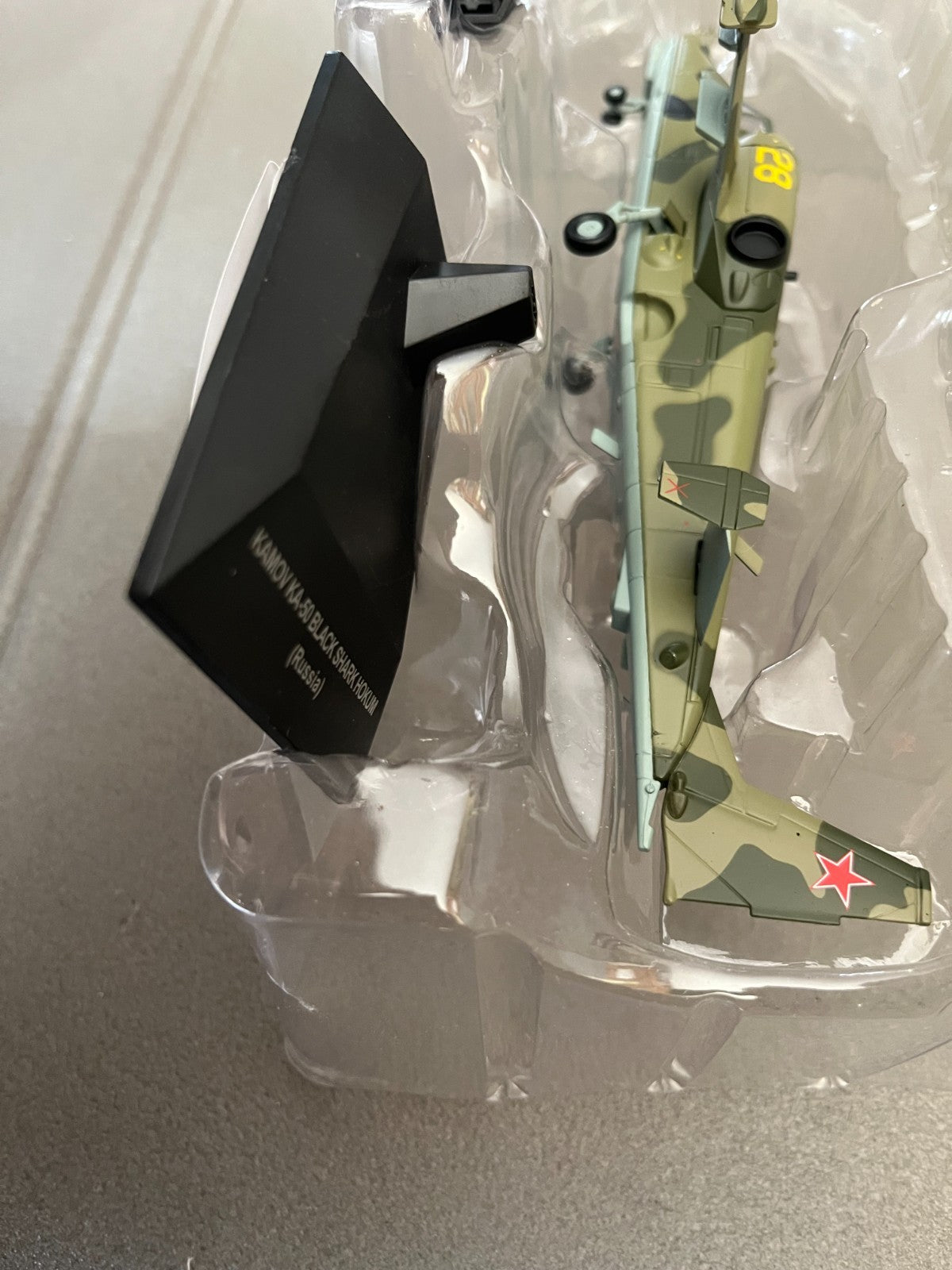 Hélicoptère de combat Miniature Kamov KA-50 Black Shark Hokum Altaya 1/72