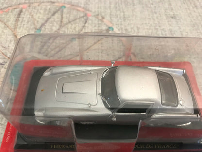 Voiture miniature Collection Ferrari berlinetta Tour de France Ixo Fabbri 1/43