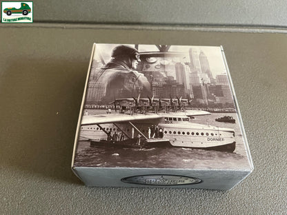Avion miniature chrome Locheed L-9 Orion Atlas Silver Classics au 1/200