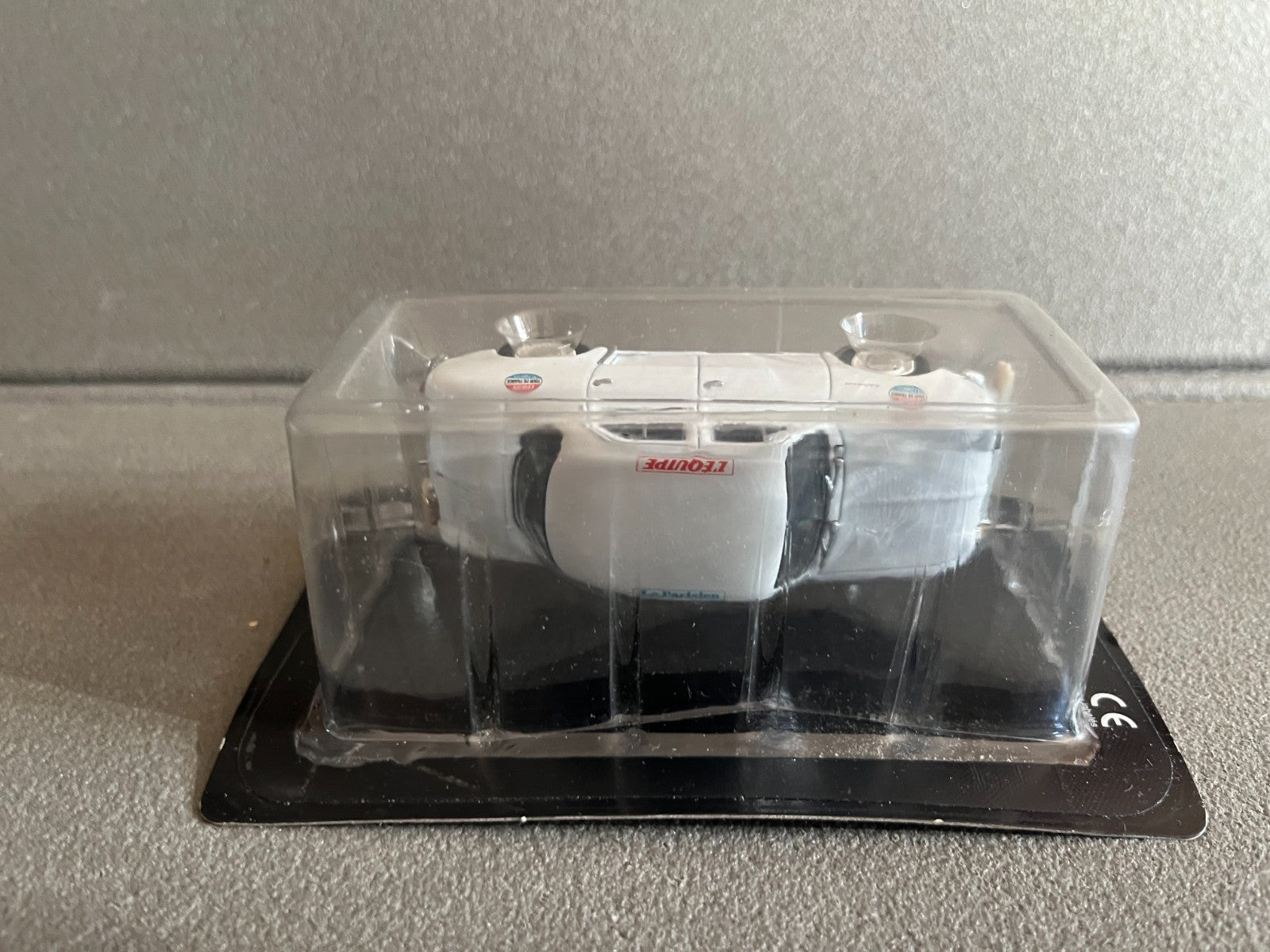 Voiture Miniature Renault Dauphine Presse 1965 Norev Tour de France Vélo 1/43