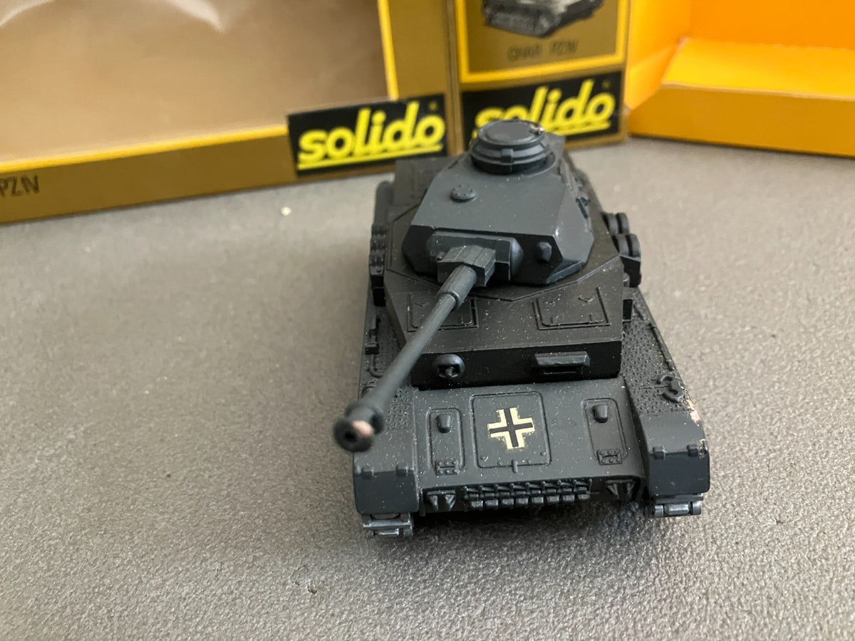 Ancienne Miniature Militaire Blindé Tank Char PZ IV 237 Solido France 1/50