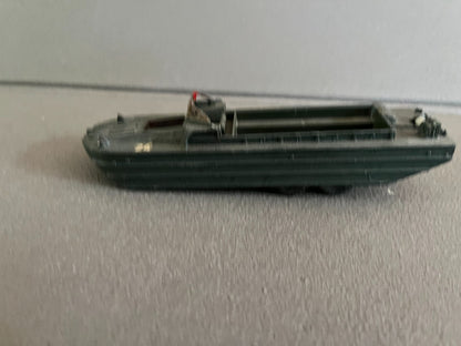 Ancienne Miniature Militaire Blindé DUKW 825 Dinky Toys Meccano France Epave