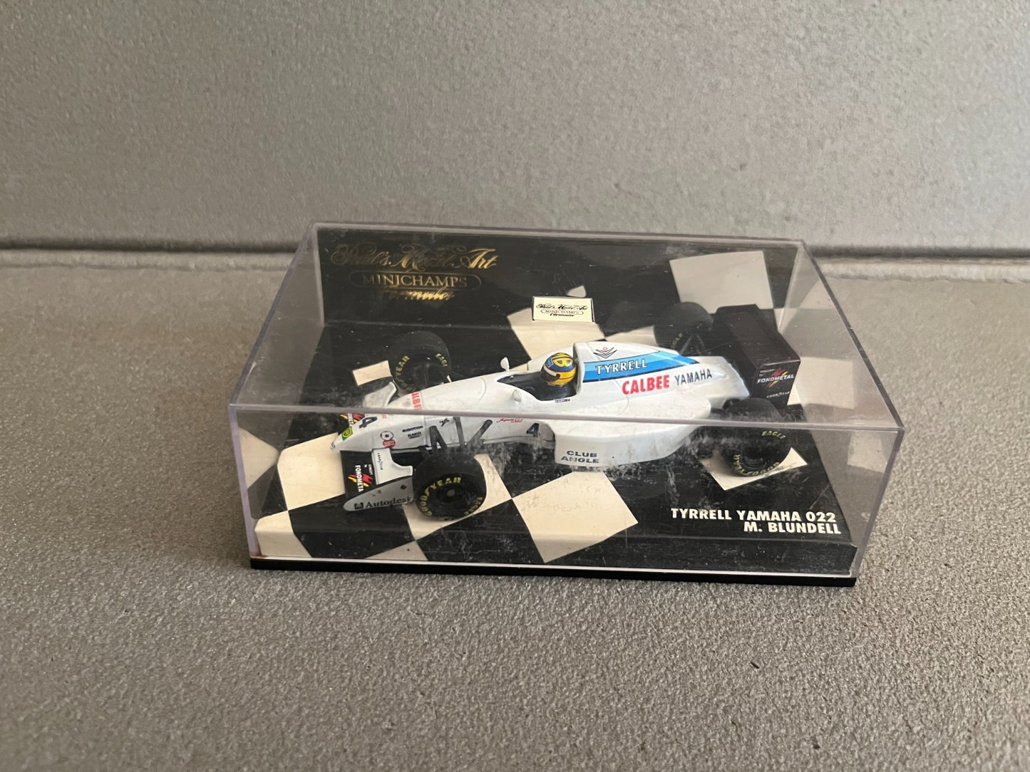 Voiture Miniature Formule 1 F1 Tyrrell Yamaha 022 Blundell Minichamps au 1/43