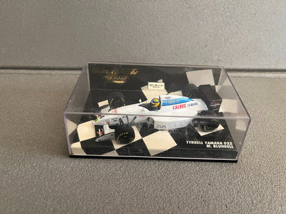 Voiture Miniature Formule 1 F1 Tyrrell Yamaha 022 Blundell Minichamps au 1/43