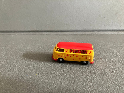 Voiture Miniature Volkswagen Combi T1 Bulli VW Cirque Pinder  Brekina 1/87 HO
