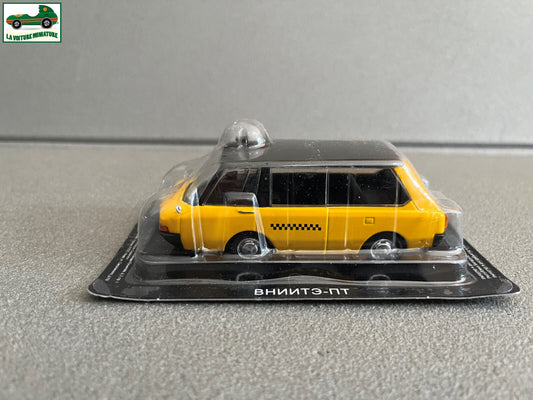 Voiture Miniature Vinite PT Taxi Pays de L'est URSS Russie au 1/43