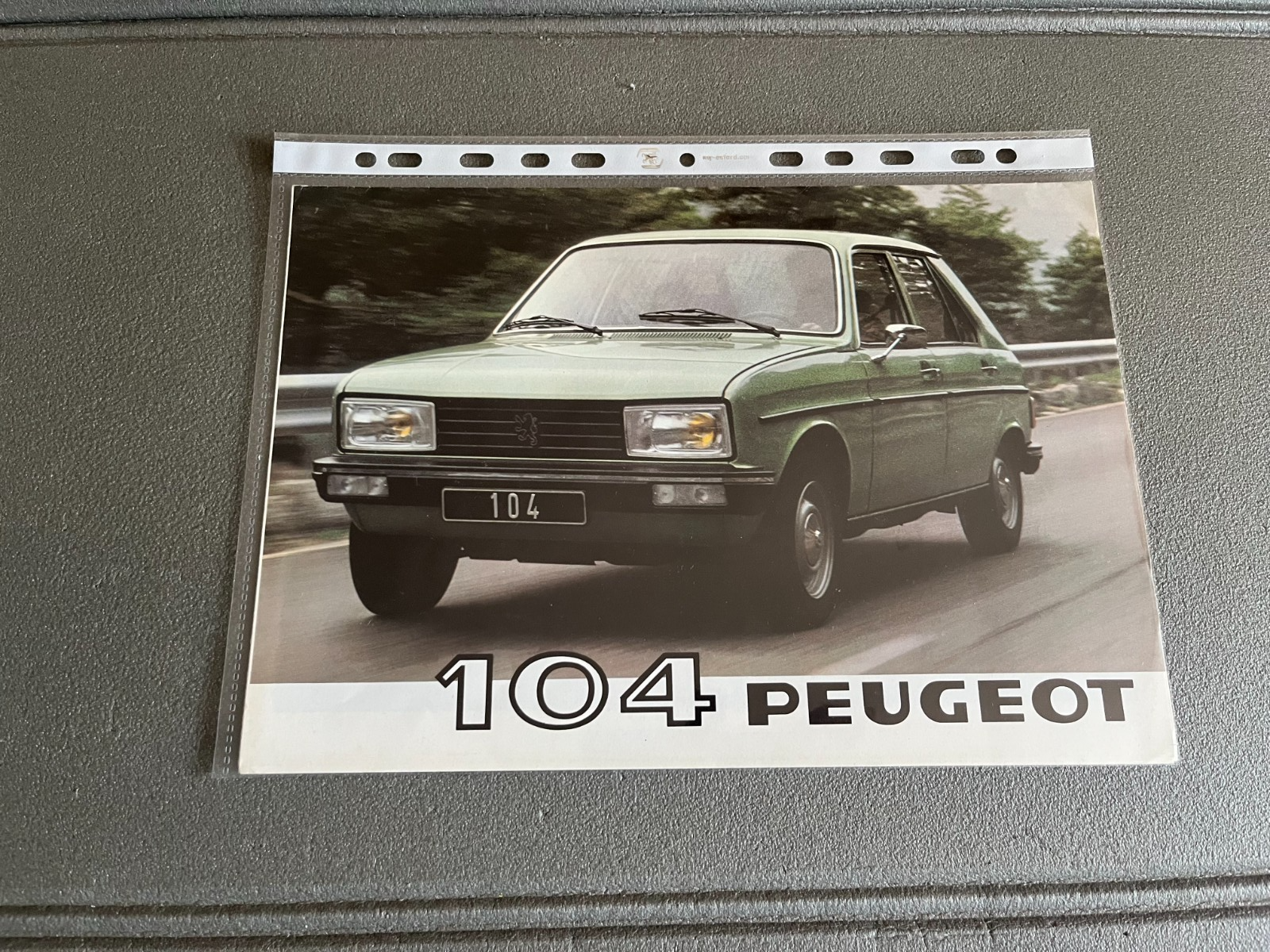 Ancien Dépliant Brochure Documentation Automobile Peugeot 104