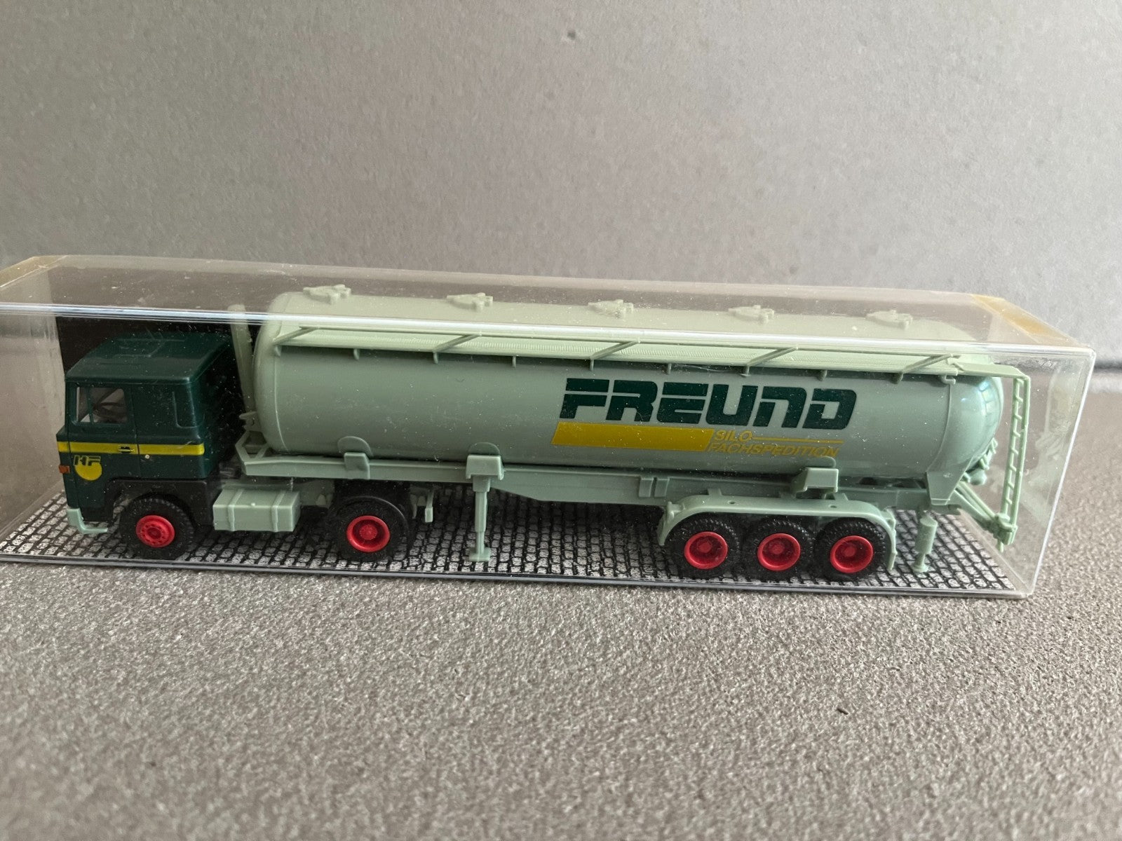 Voiture Miniature Camion Semi Remorque Scania Freund Albedo HO 1/87