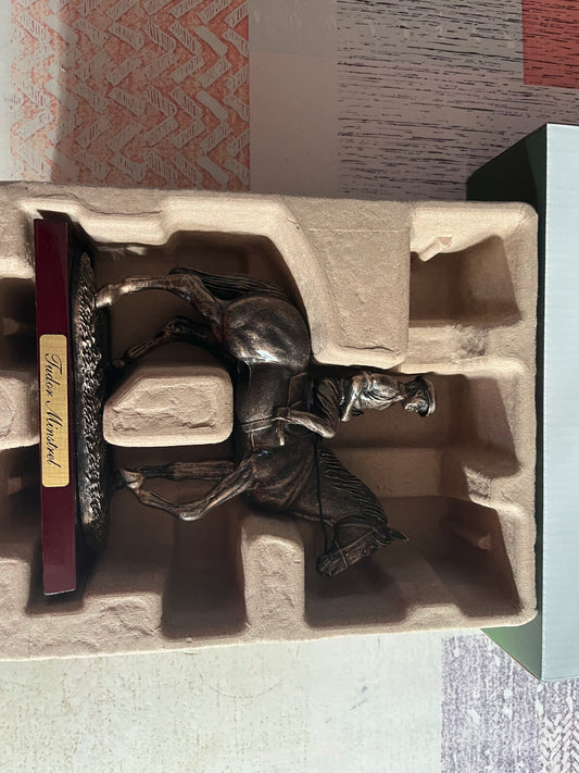 Statue Collection Cheval Course Tudor Minstrel Résine Editions Atlas 1/12