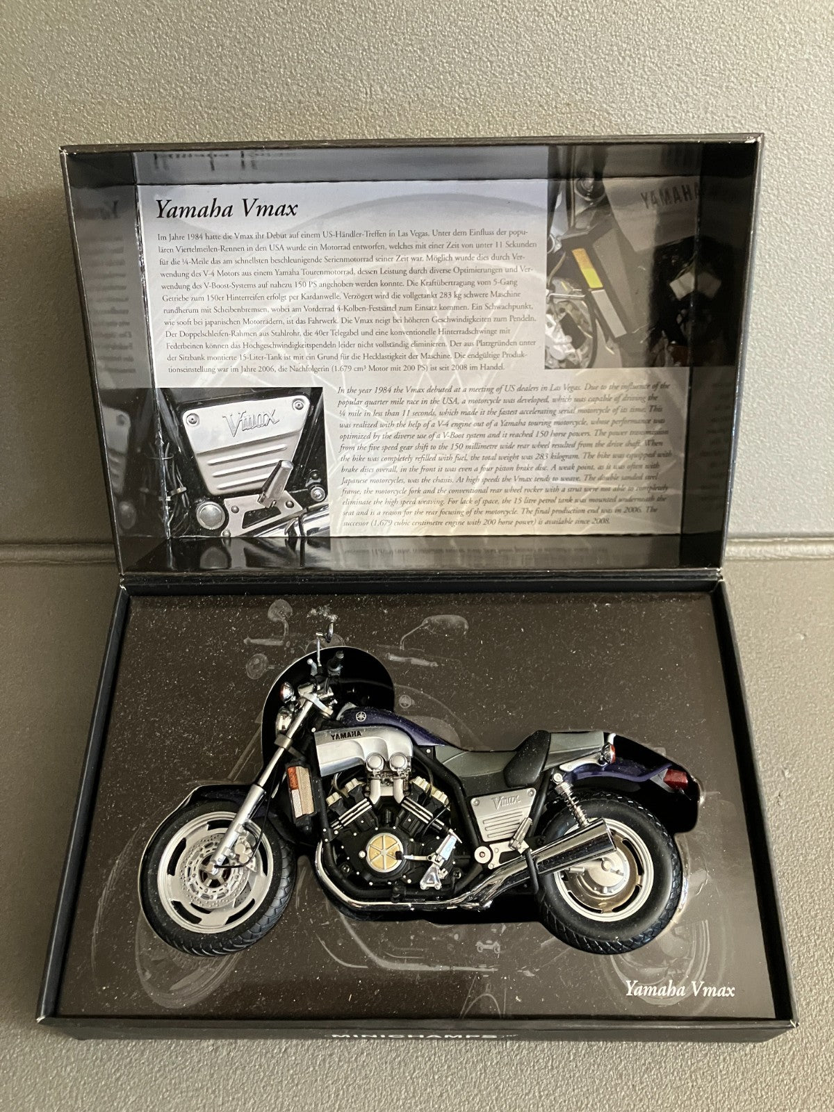 Moto miniature Yamaha Vmax 1993 Blue Minichamps 1/12