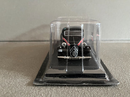 Voiture Miniature Citroen Traction 11 Madrid 1955 Taxi Du Monde au 1/43 Altaya