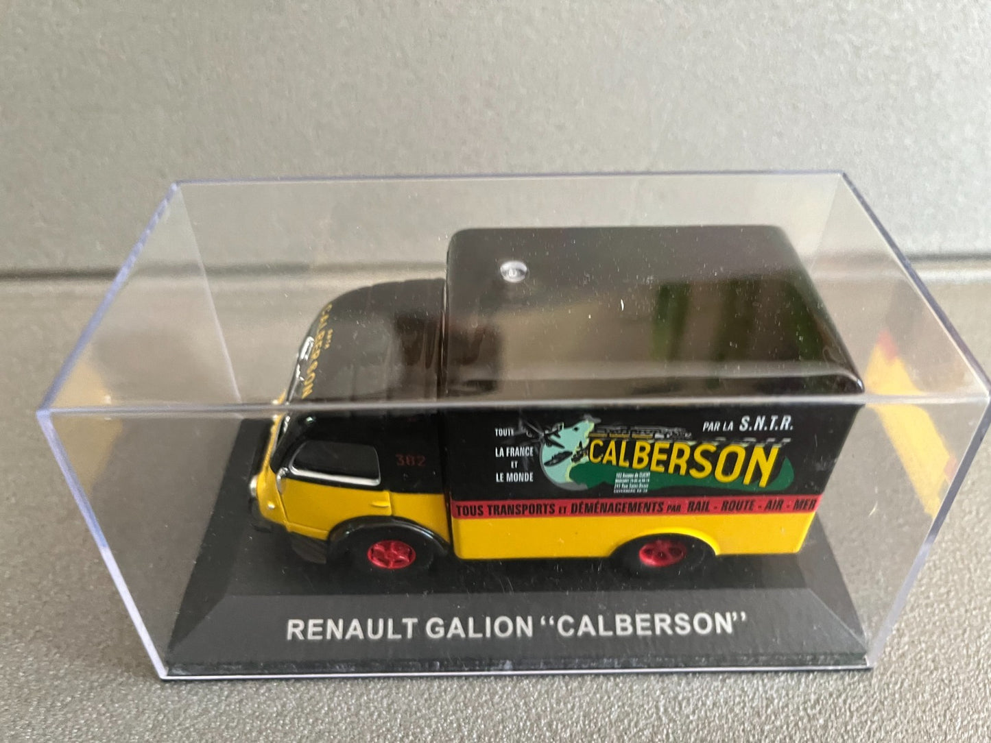 Voiture Miniature Camion Publicitaire Renault Galion Calberson au 1/43