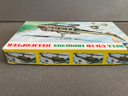 Maquette Militaire Bell UH-1D Iroquois Hélicoptère Roco 1/87