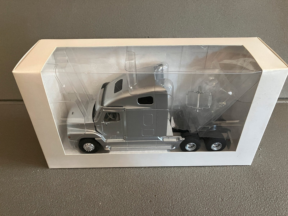 Voiture miniature Camion Freightliner Century Class Silver 111789 Eligor 1/43
