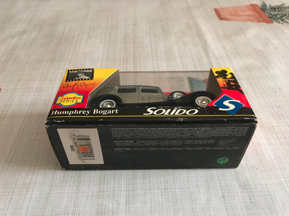 Voiture miniature Packard Sedan 1937 Humphrey Bogart Solido au 1/43