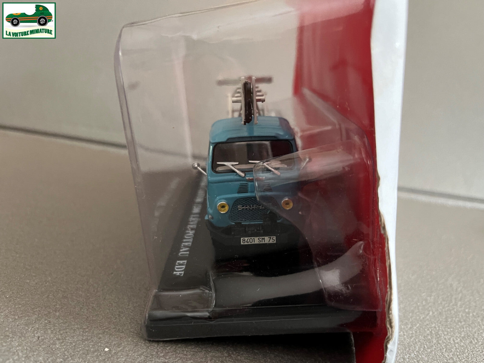 Voiture miniature Renault Sinpar Castor 1200 Leve Poteau EDF Hachette 1/43