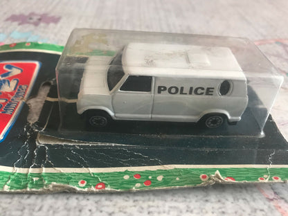 Ancienne Voiture Norev Miniatures Fourgon Police Type Majorette 1/64 Minijet