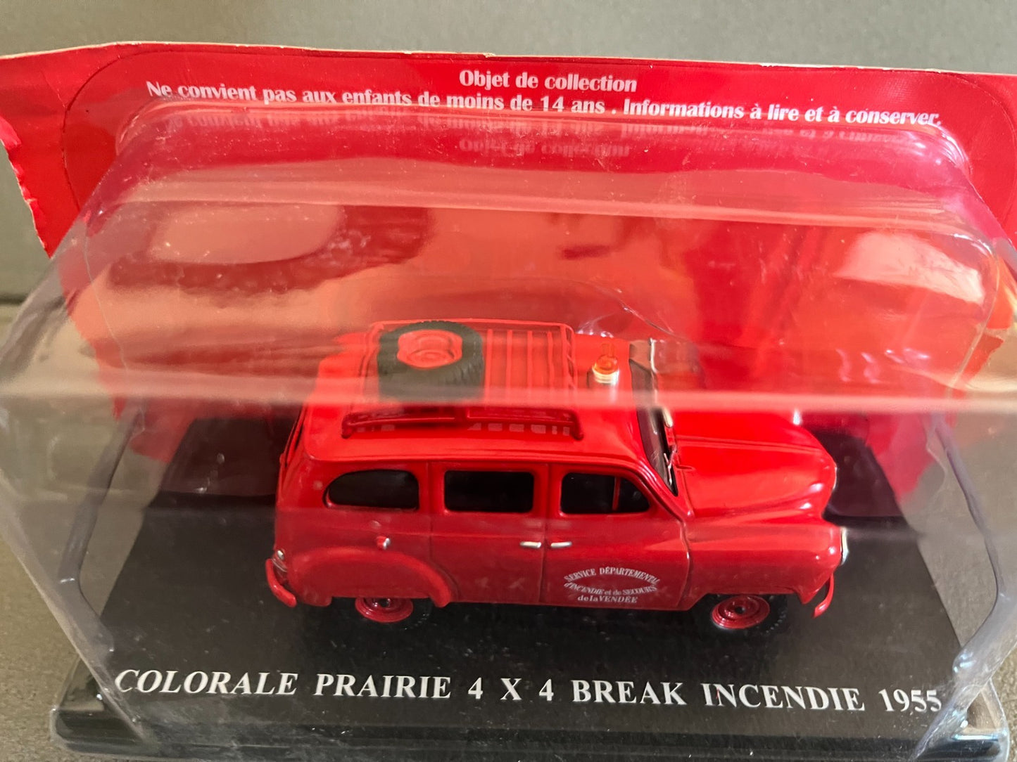 Voiture Miniature Renault Colorale Prairie 4x4 Break Incendie Hachette 1/43