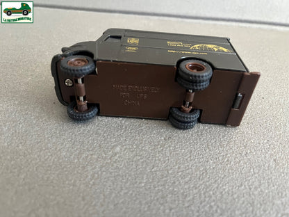 Ancienne Voiture Miniature Camion Livraison Colis UPS 1/40