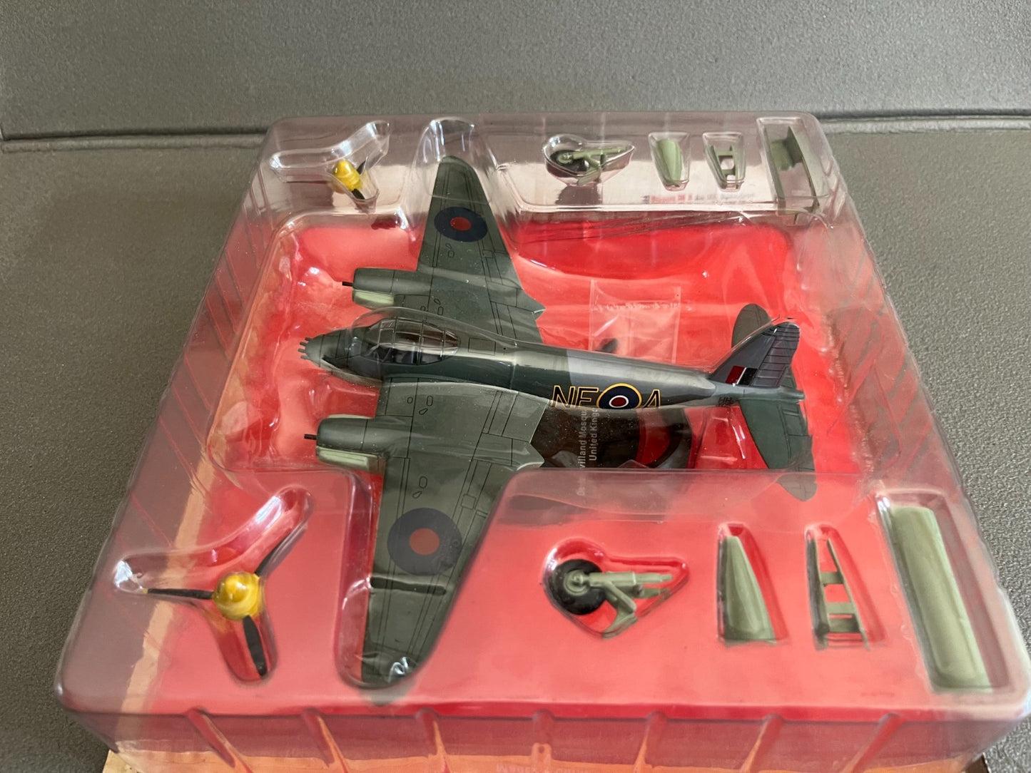 Avion miniature Militaire 2e Guerre De Havilland Mosquito FB MK. VI Altaya 1/72