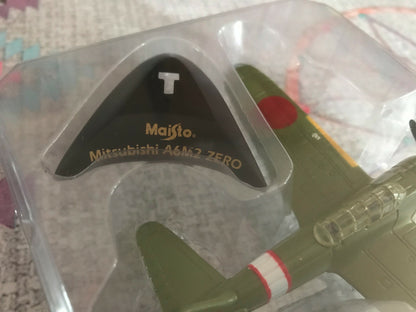 Avion miniature de guerre Japonais de la WWII MITSUBISHI A6M2 Zero au 1/100