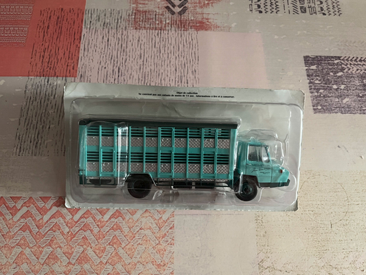 Voiture miniature Camion Berliet Stradair 10 Cochonnière Hachette 1/43