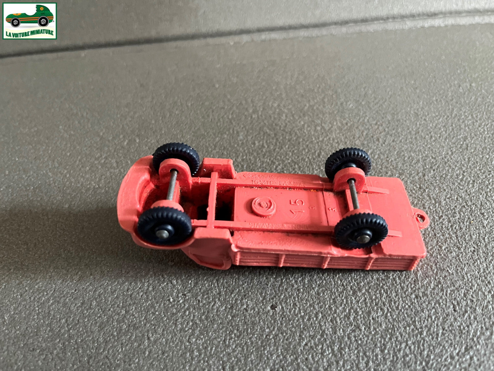 Voiture Miniature Ancien Camion Tomte Lardal Norway Plastique Gomme