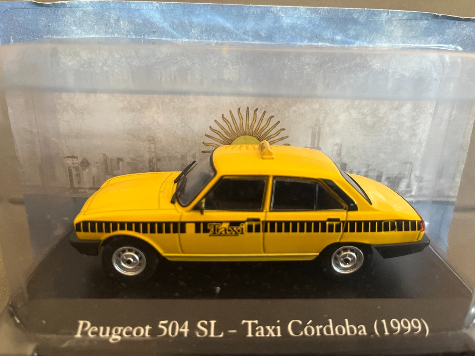 Voiture Miniature Peugeot 504 Taxi Cordoba 1999 Ixo Argentine au 1/43