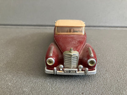Ancienne Miniature Voiture Mercedes Benz 300S Corgi 1/36