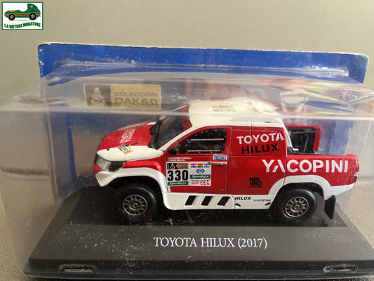 Voiture miniature Toyota Hilux 2017 Rallye Paris Dakar au 1/43