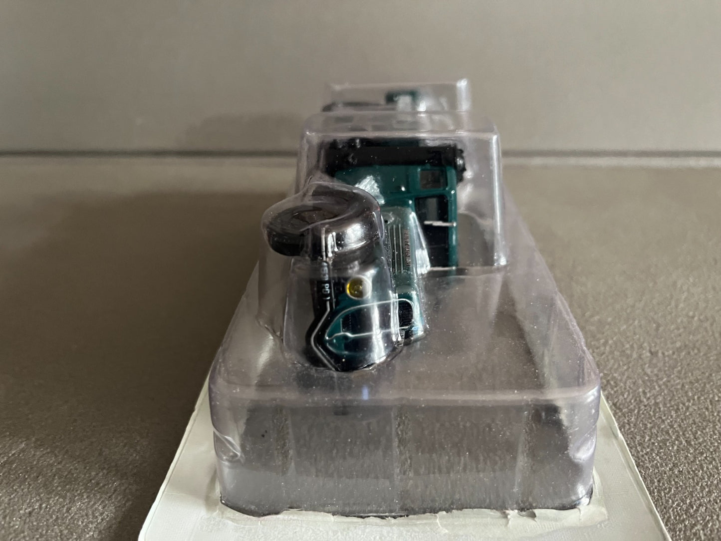 Voiture miniature Camion Berliet VDANG Gazo Bois Hachette 1/43 Défauts