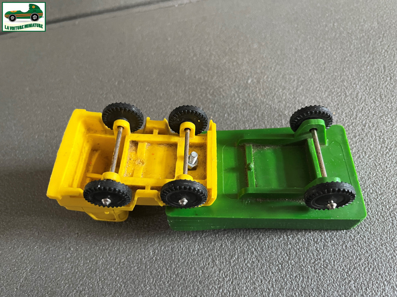 Voiture Miniature Ancien Camion Plastique Gomme 1/43 idem Tomte Vinyl Line