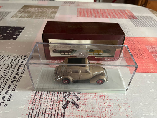 Voiture Miniature Ford 1935 Fordor Touring Sedan 42 Rextoys 1/43