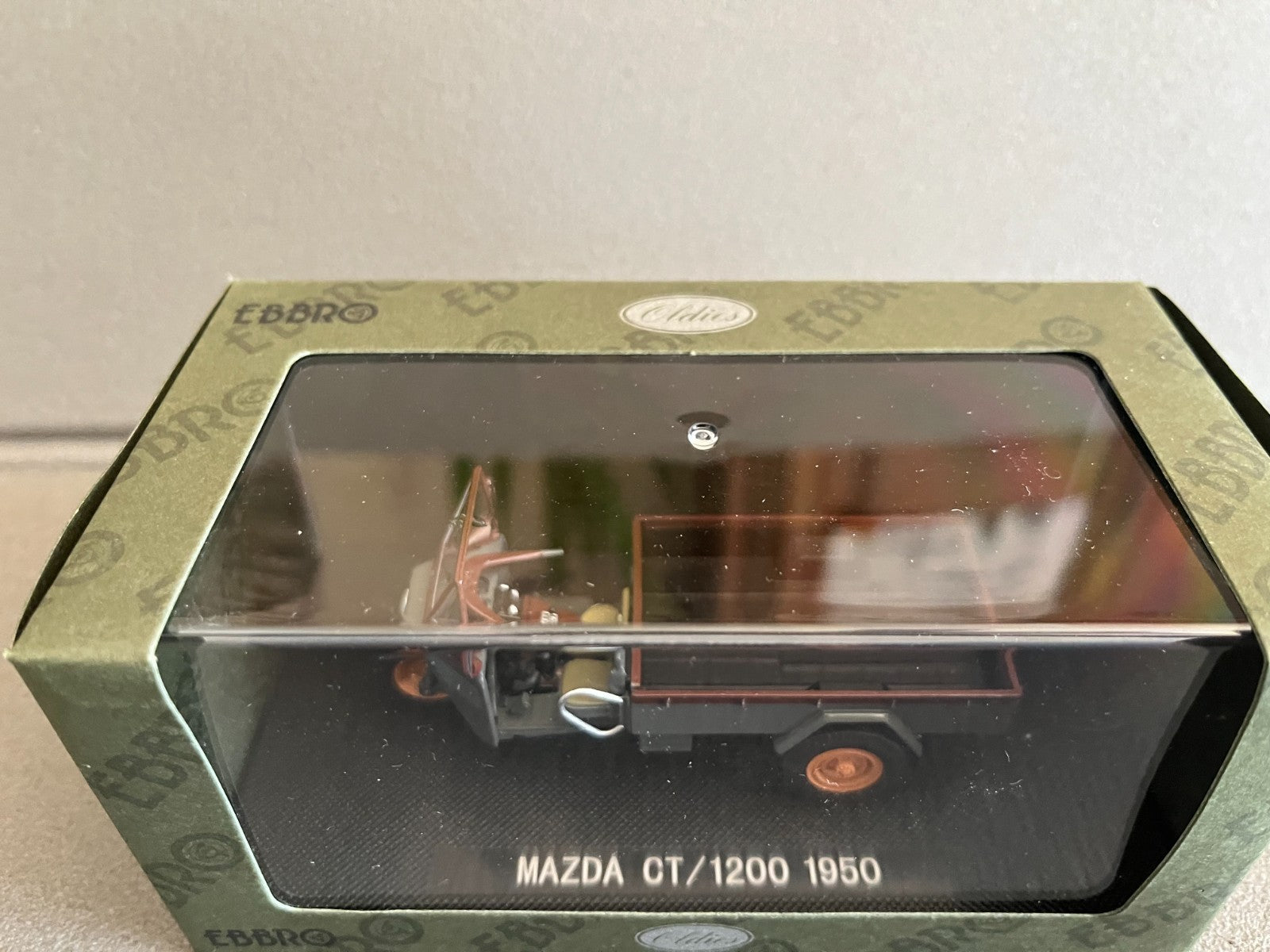Voiture Miniature Mazda CT / 1200 1950 Ebbro au 1/43