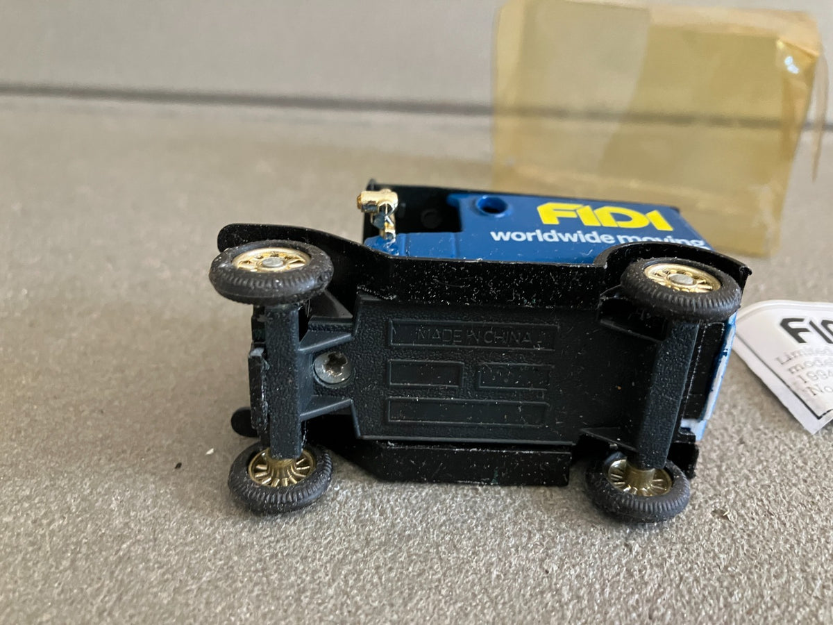 Ancienne Miniature Voiture Publicitaire Tacot Fidi Worldwide Moving 1/43 1/50